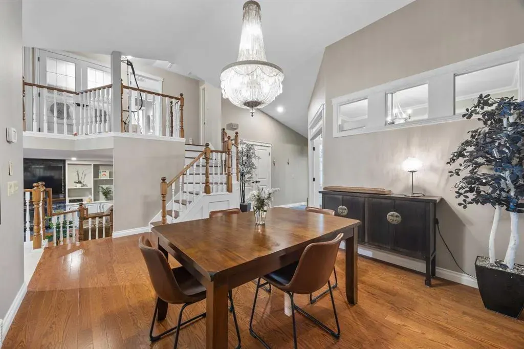 182 Scenic Glen Close NW