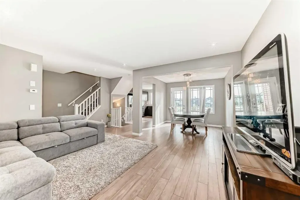 155 Windford Crescent SW