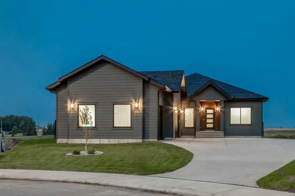 232 Red Tail Ridge SE