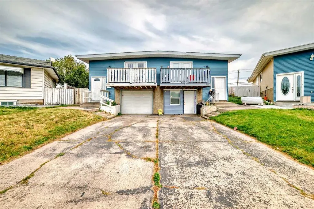 203 Penbrooke Close SE