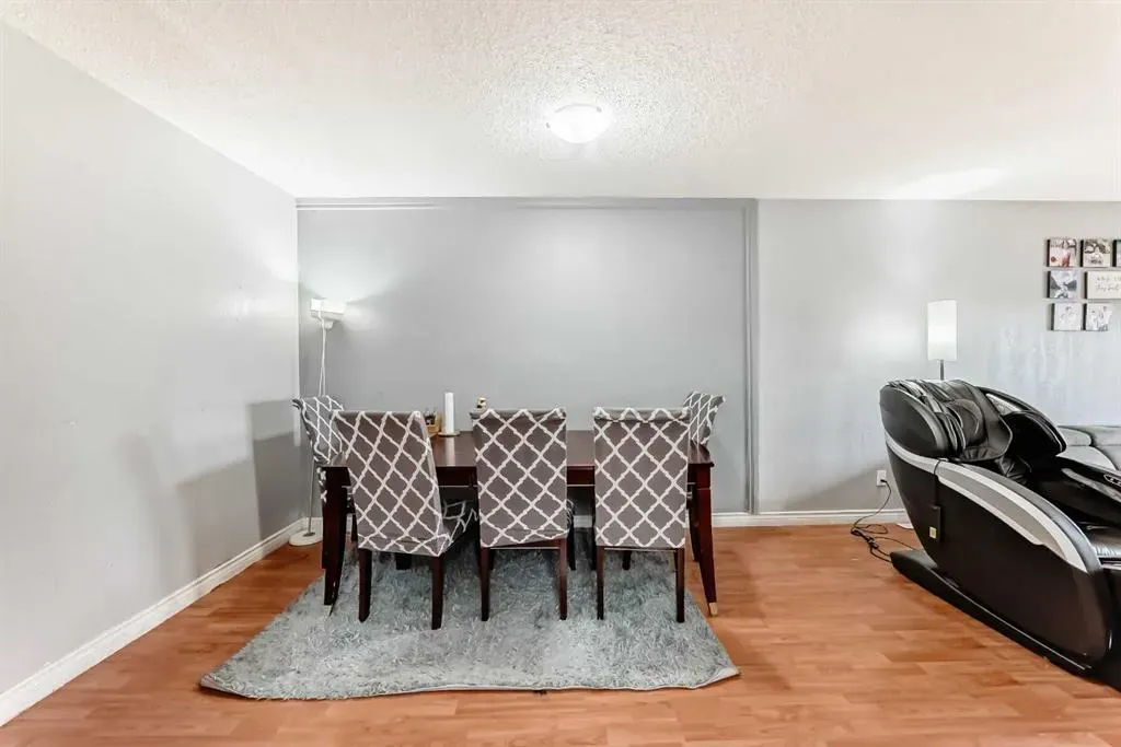 203 Penbrooke Close SE
