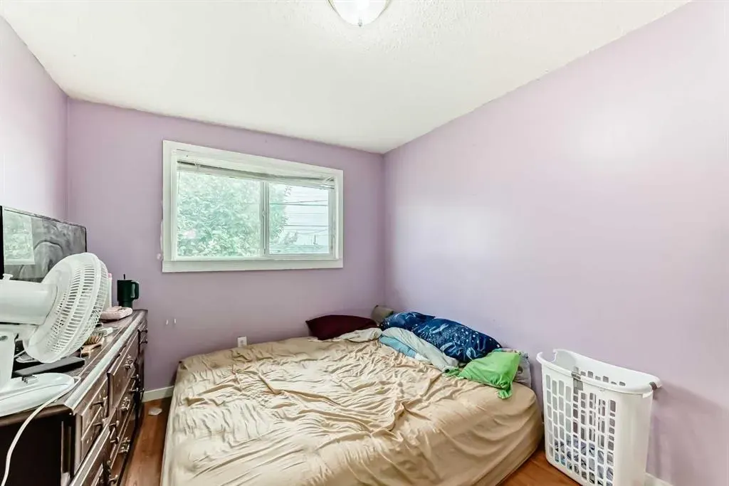203 Penbrooke Close SE