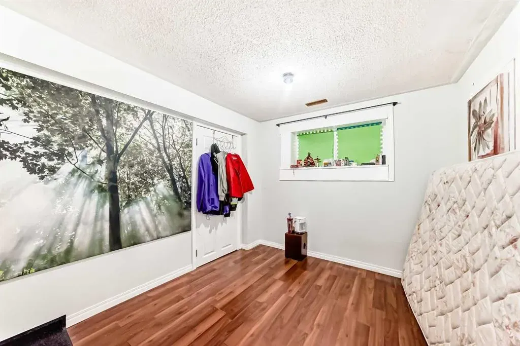 203 Penbrooke Close SE