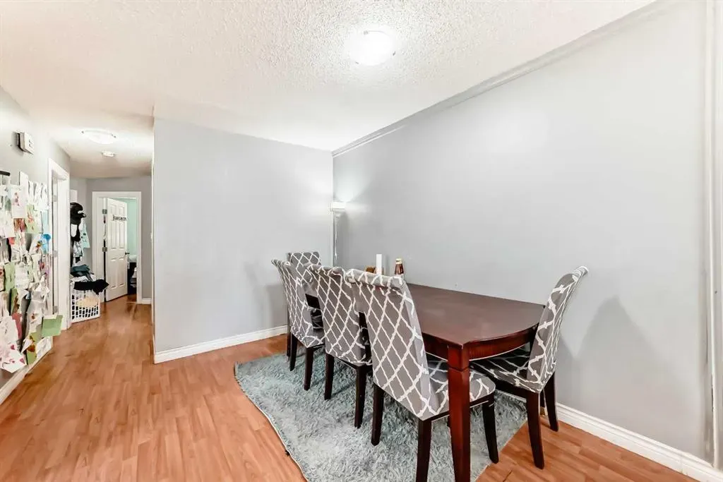 203 Penbrooke Close SE