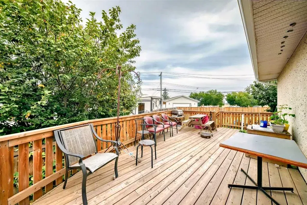 203 Penbrooke Close SE