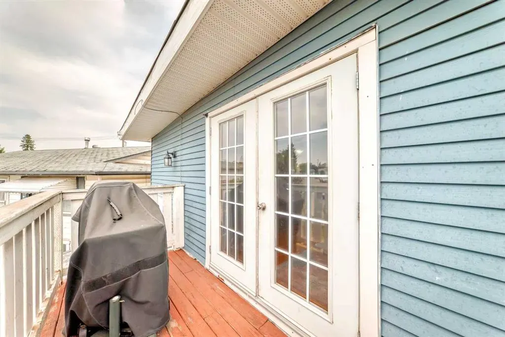 203 Penbrooke Close SE