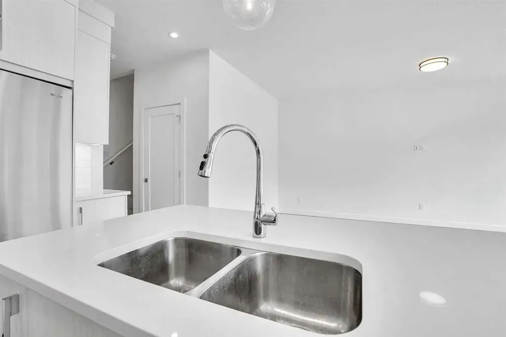 35 Walcrest Manor SE