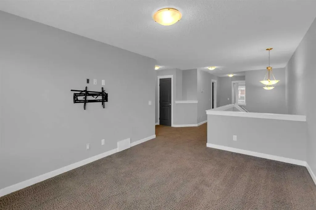 57 Evanscove Manor NW