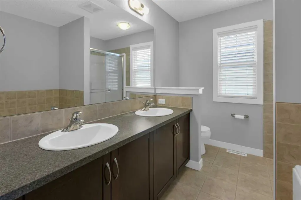 57 Evanscove Manor NW