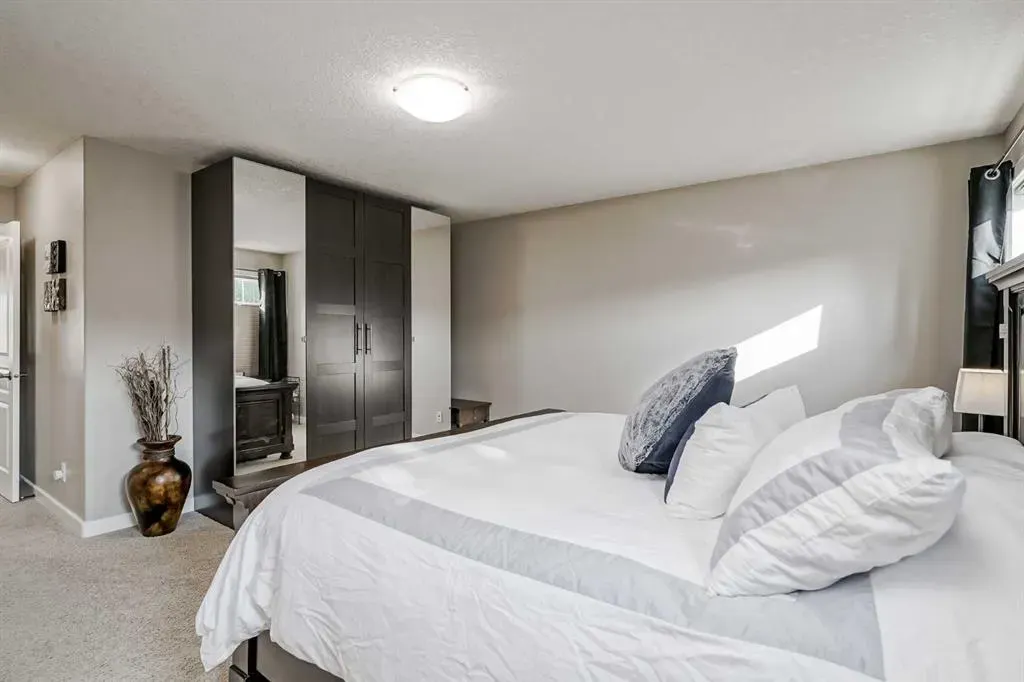 477 Tuscany Ravine Road NW