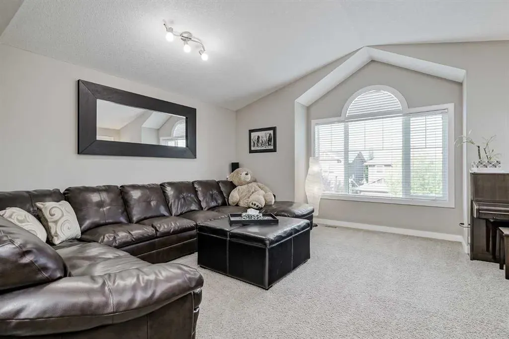 477 Tuscany Ravine Road NW