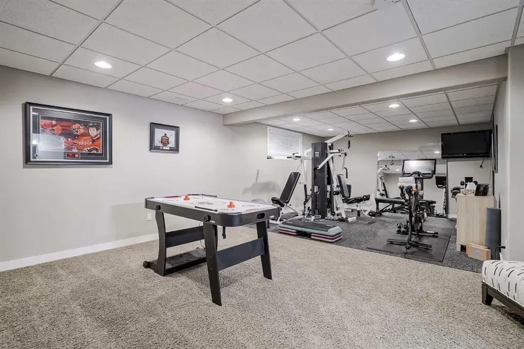477 Tuscany Ravine Road NW