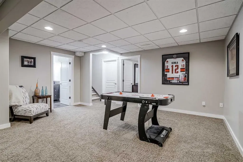 477 Tuscany Ravine Road NW