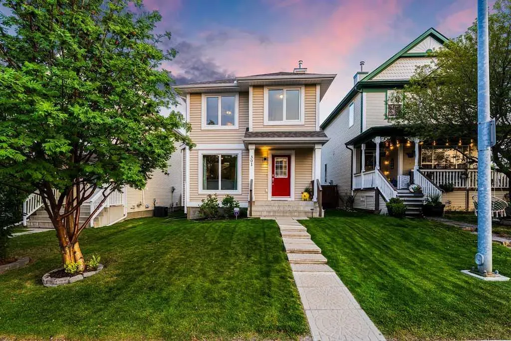 301 tuscany Drive NW