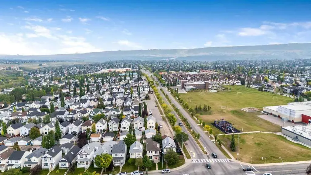 301 tuscany Drive NW