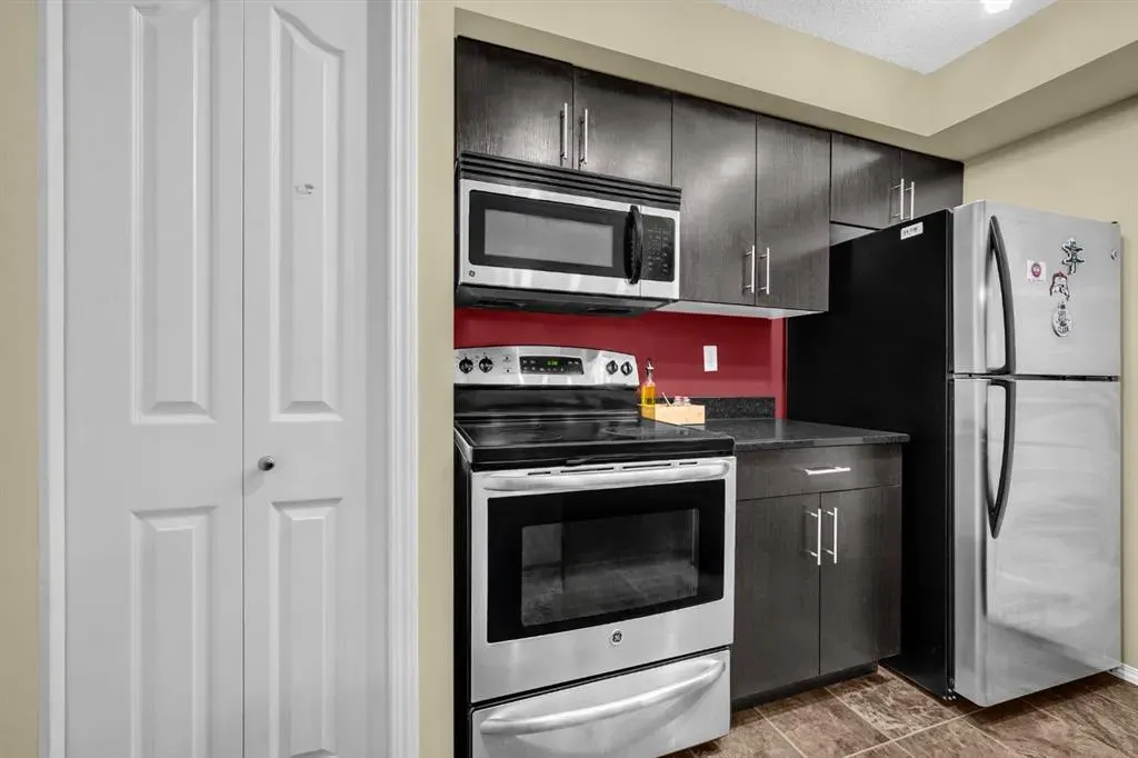 403 Mackenzie Way SW, #4316