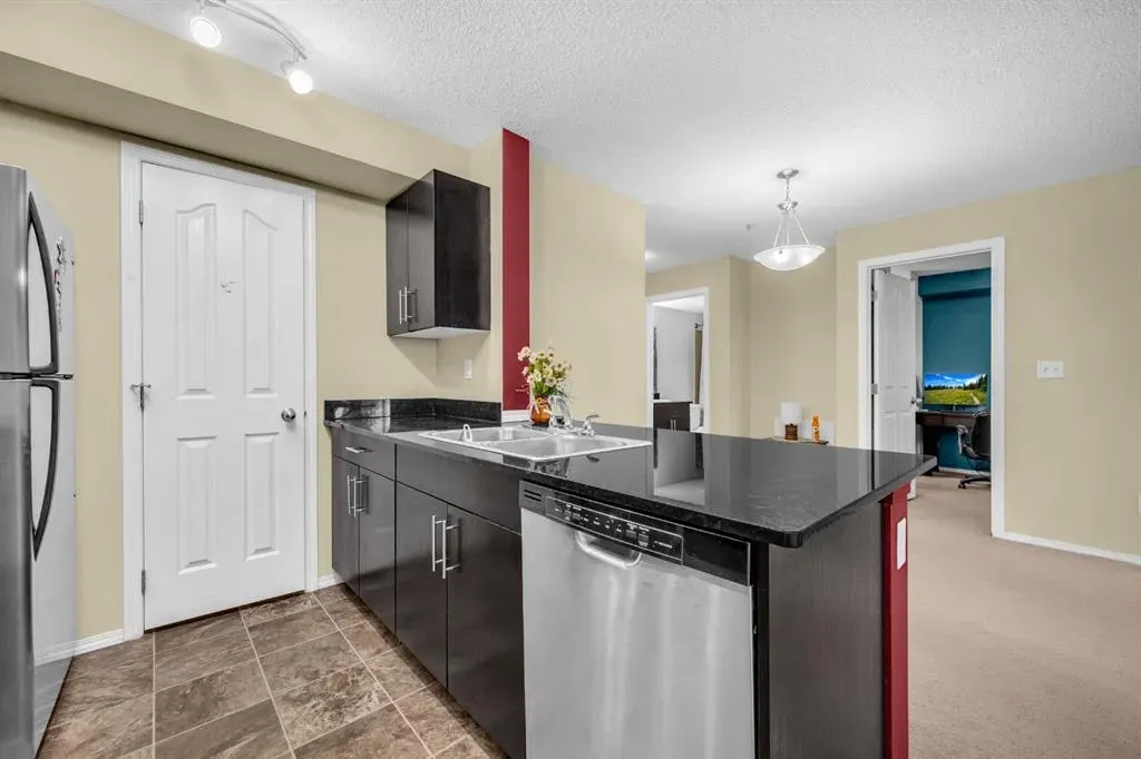 403 Mackenzie Way SW, #4316