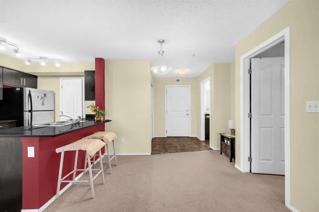 403 Mackenzie Way SW, #4316
