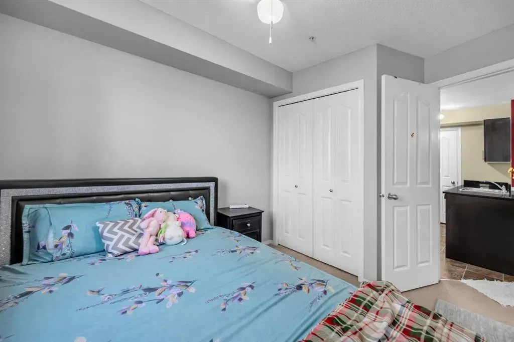 403 Mackenzie Way SW, #4316