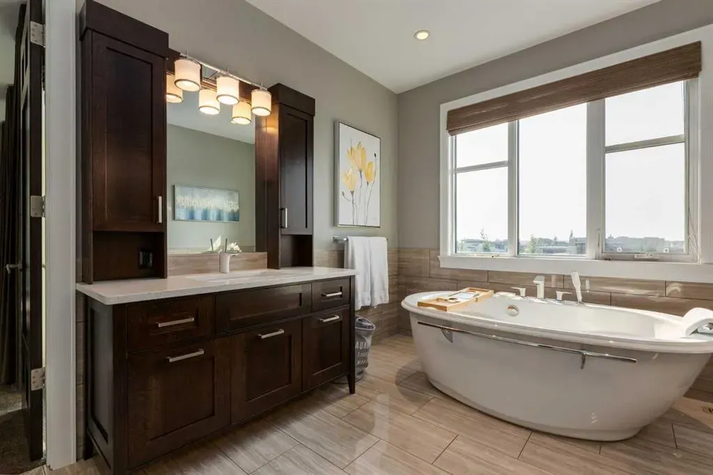 223 Aspen Ridge Place SW