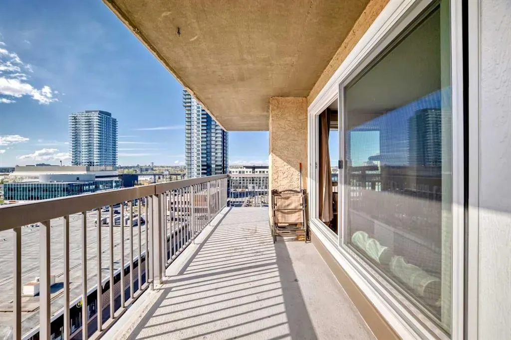 1334 12 Avenue SW, #808