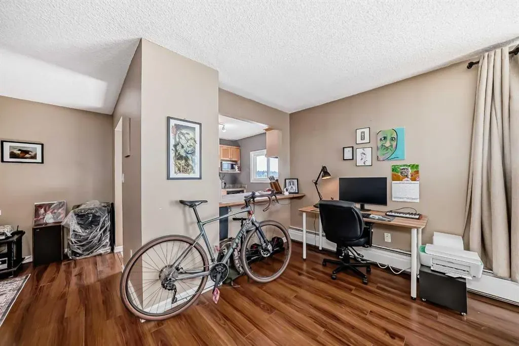 1334 12 Avenue SW, #808