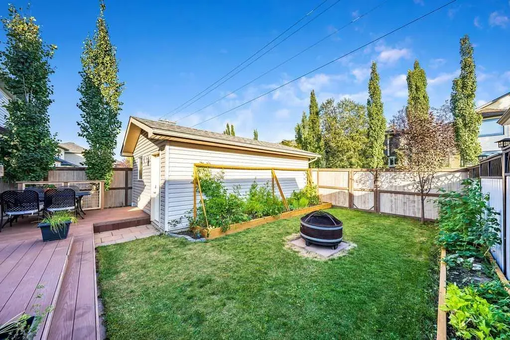 366 Citadel Drive NW