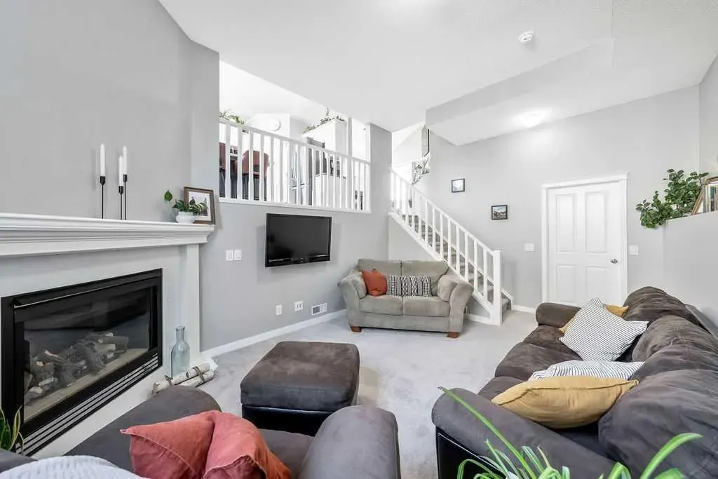 366 Citadel Drive NW