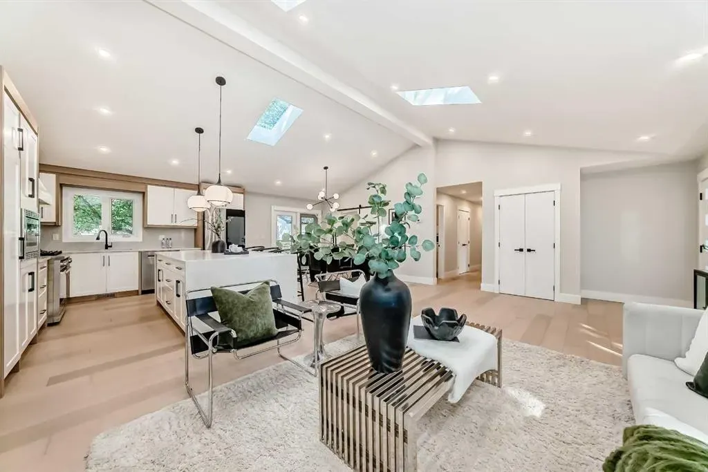 159 Lake Wapta Rise SE