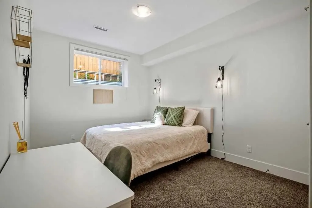 2033 High Country Rise NW