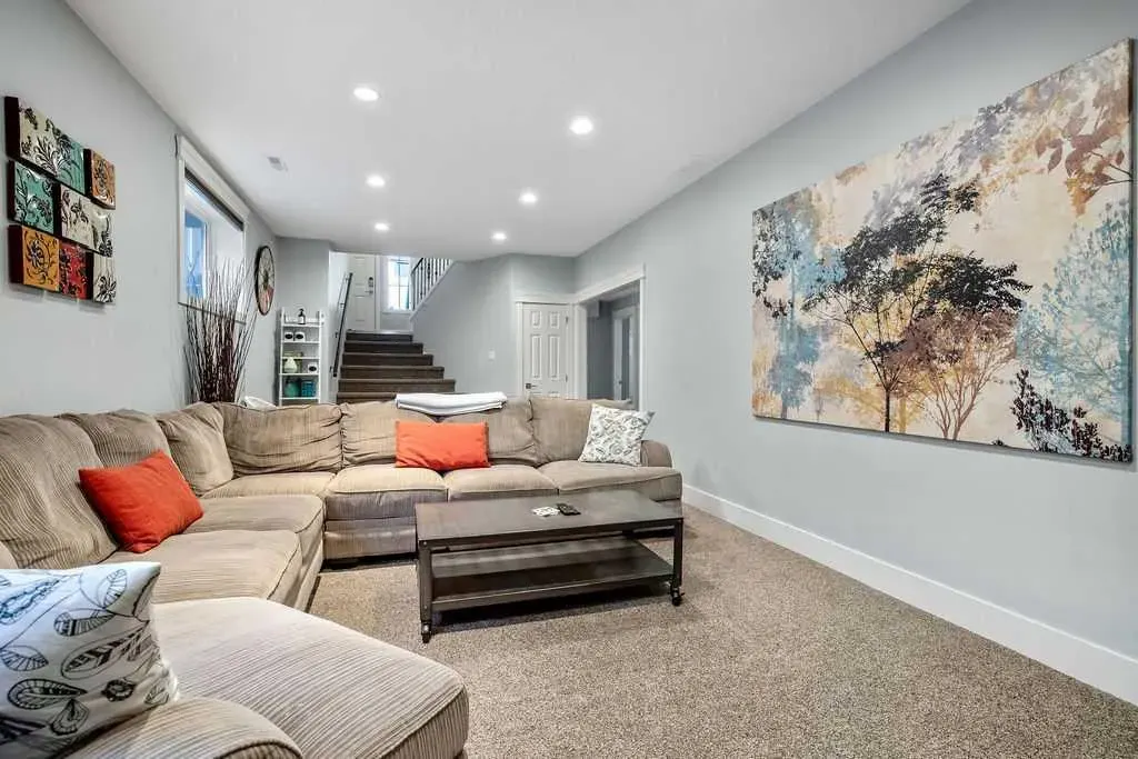 2033 High Country Rise NW