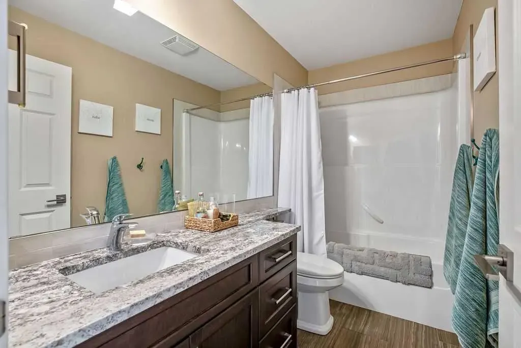 2033 High Country Rise NW