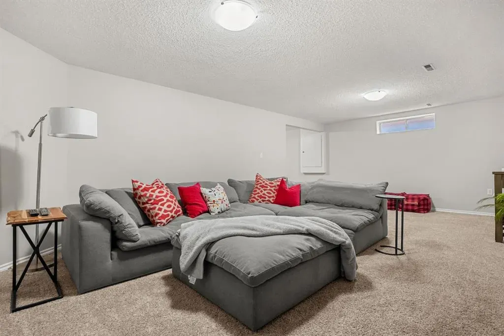 13015 Bonaventure Drive SE