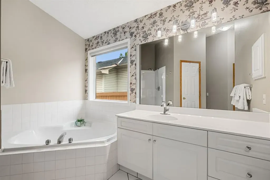 13015 Bonaventure Drive SE