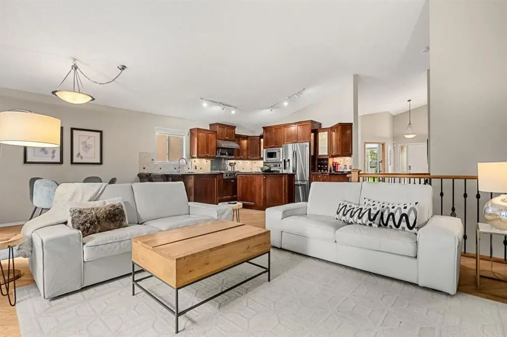 13015 Bonaventure Drive SE