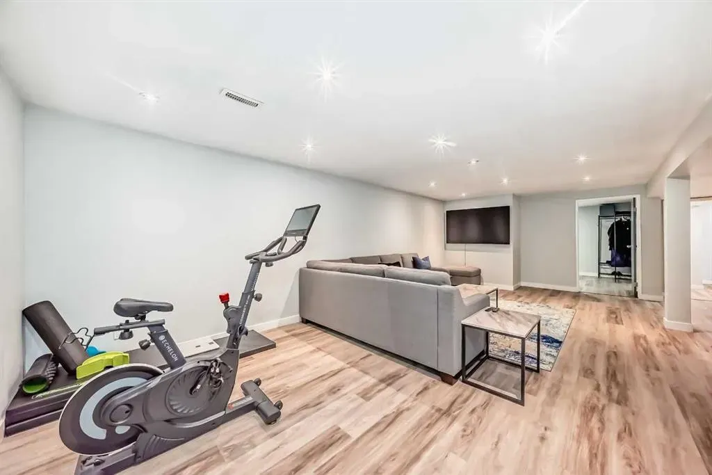 424 Rundlehill Way NE