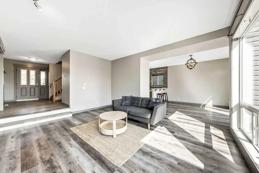 8 Evansdale Way NW