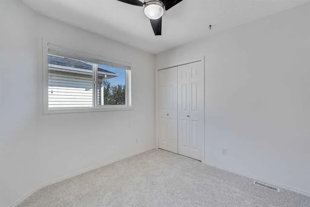 201 Crystalridge Rise