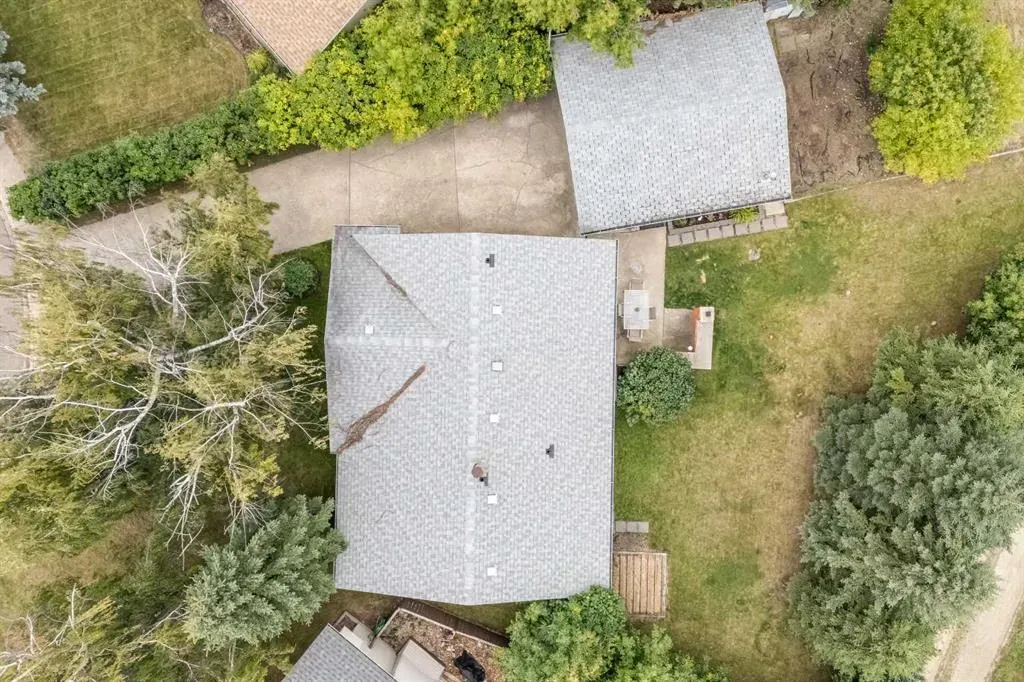 6 Standish Close