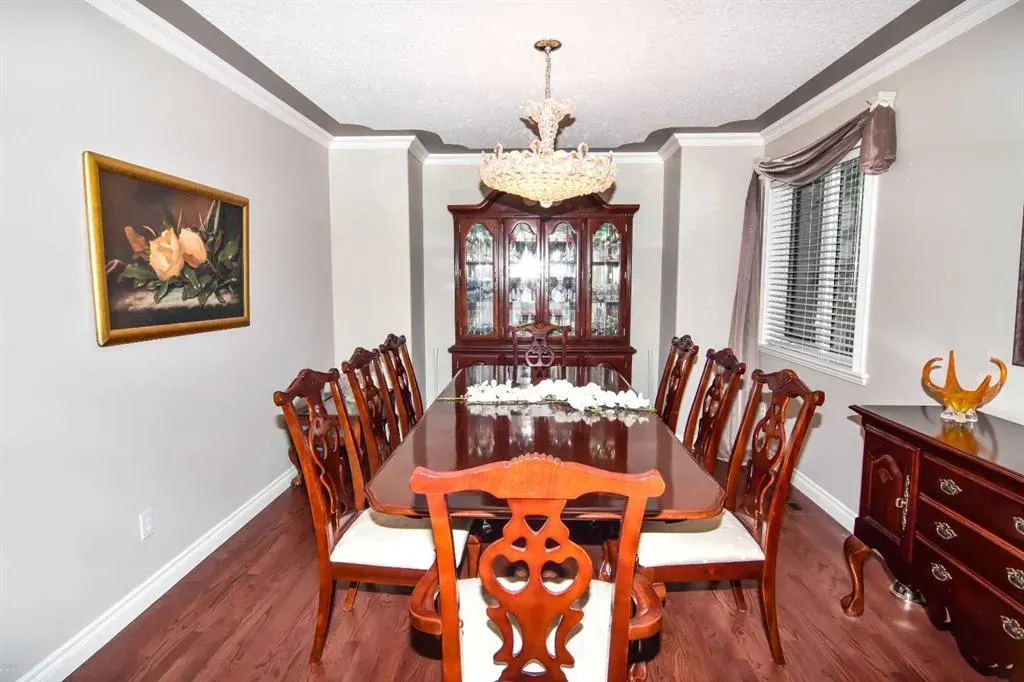 148 Scenic View Close NW