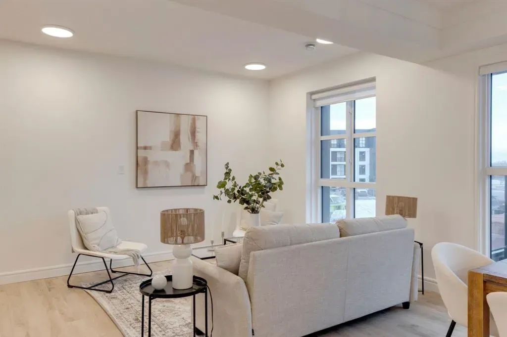4270 Norford Avenue NW, #701