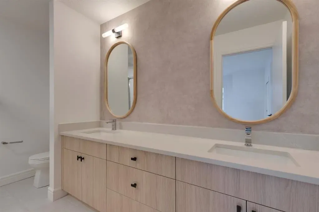 4270 Norford Avenue NW, #702
