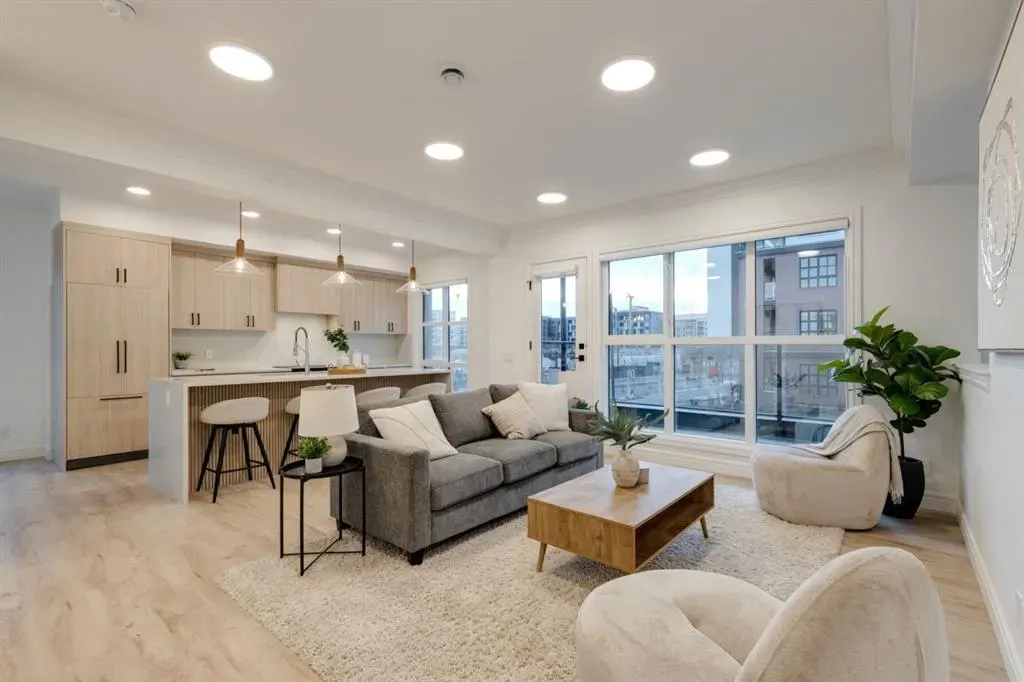 4270 Norford Avenue NW, #702