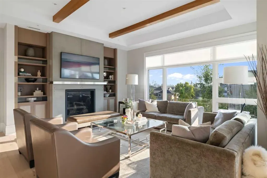 3030 17 Street SW, #302