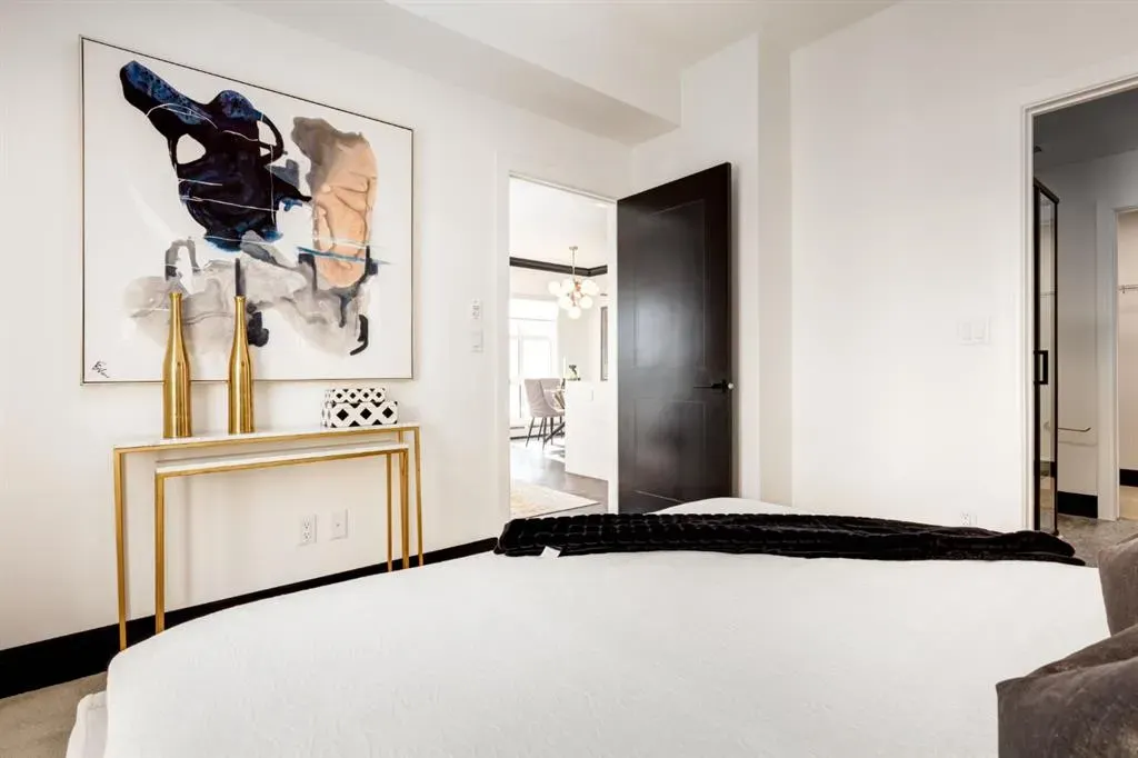4270 Norford Avenue NW, #2103