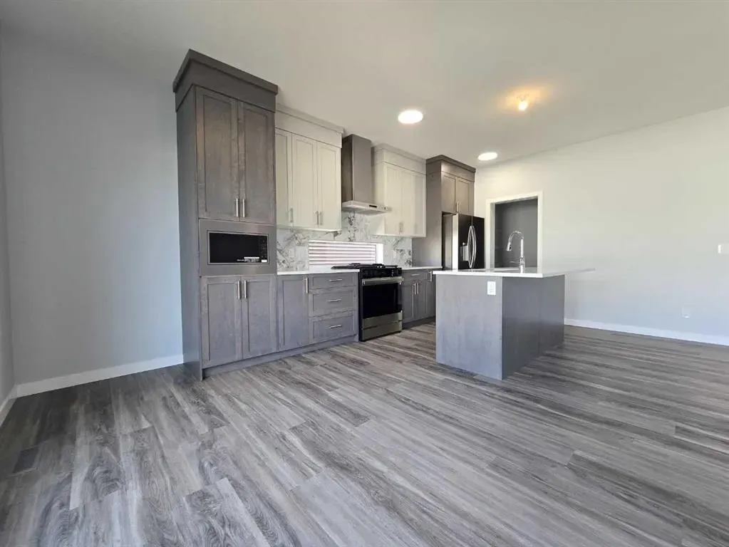 512 Baywater Manor SW