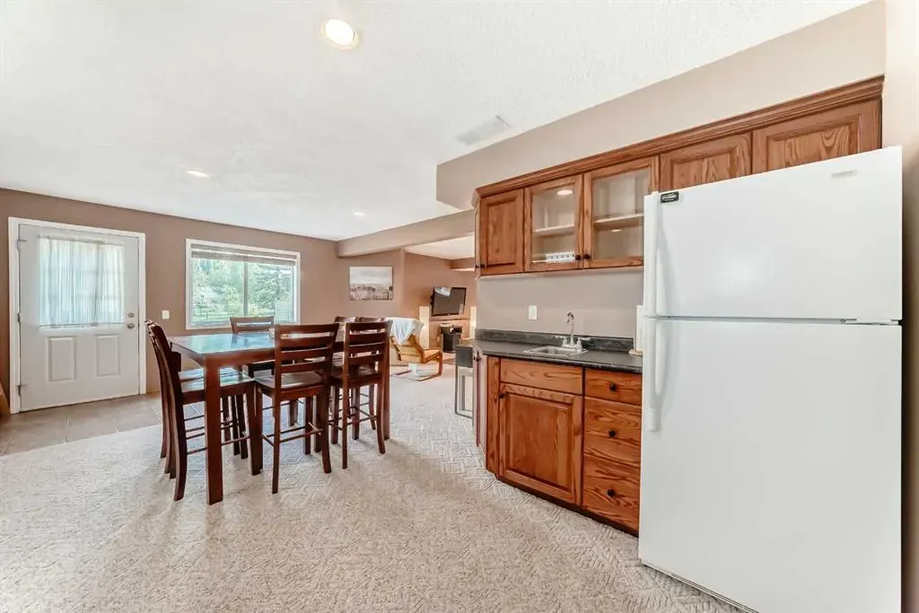 170 Shawbrooke Green SW