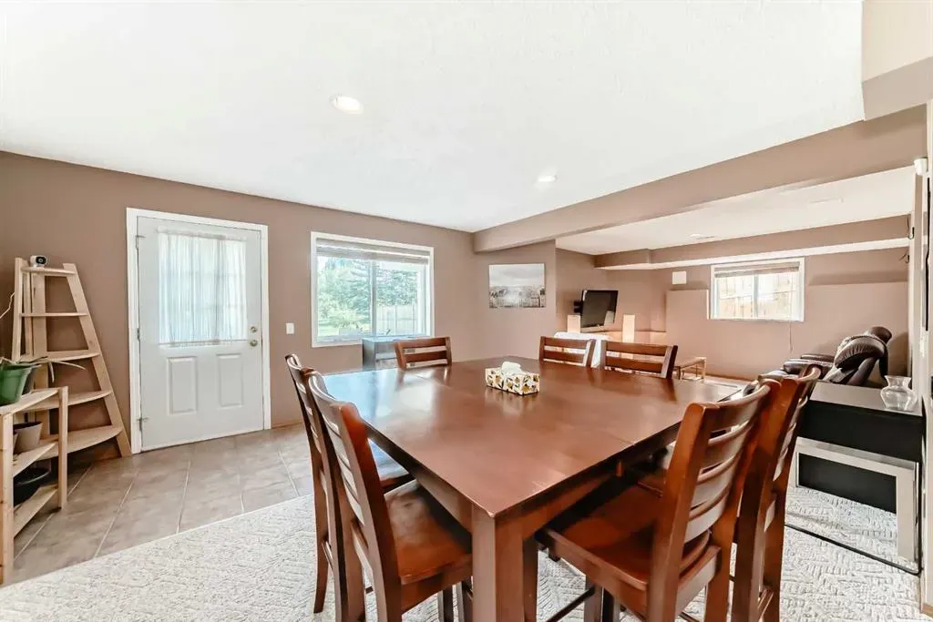 170 Shawbrooke Green SW
