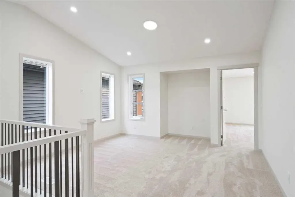 31 Lucas Passage NW