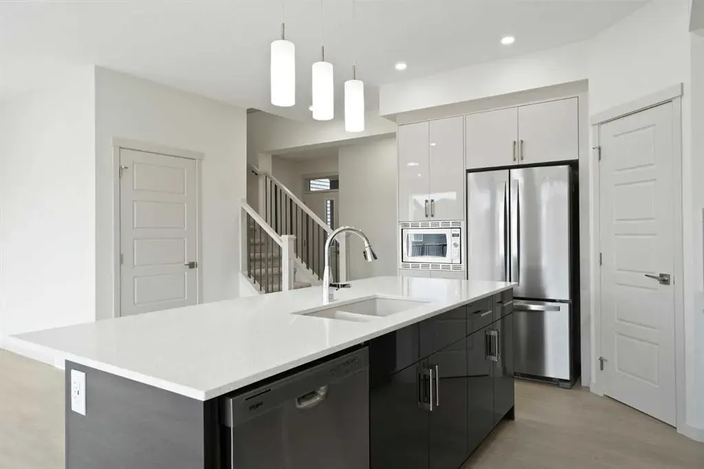 31 Lucas Passage NW
